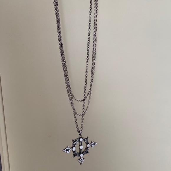 Lucky Brand layered necklace - Picture 1 of 6